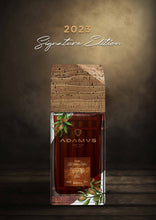 Indlæs billede til gallerivisning Giftbox Adamus Organinc Dry Gin Signature Edition 2023 - Limited Edition
