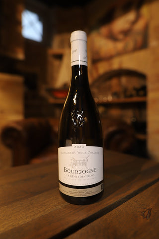 Domaine du Vieux Collège Bourgogne La Rente de Giron 2023 fotograferet i Maestro Vins vinkælder
